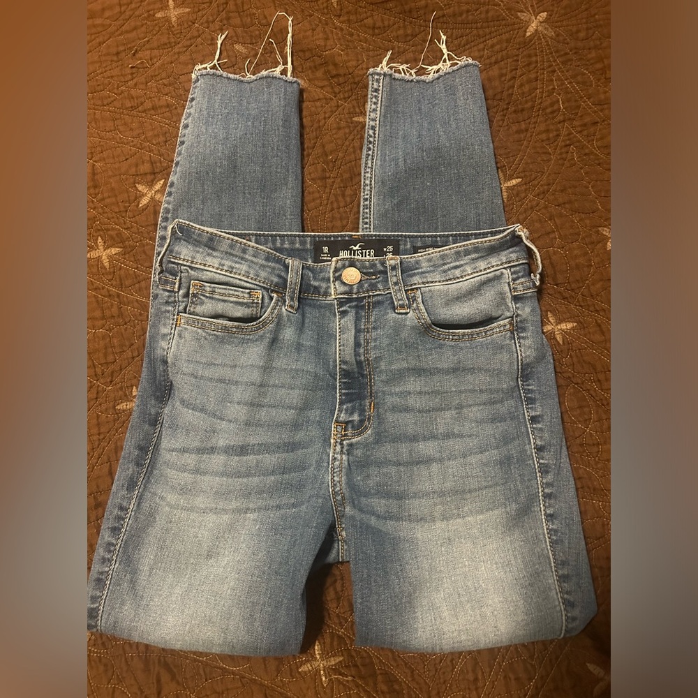 Hollister High-Rise Super Skinny Cropped Light Blue Jeans